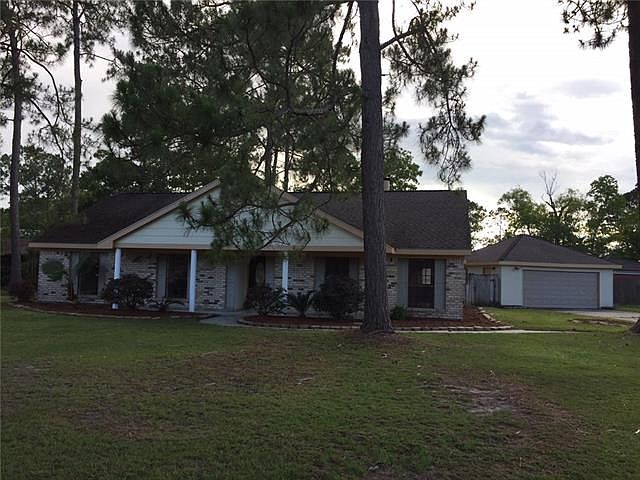 1st image of 125 Goldenwood Dr