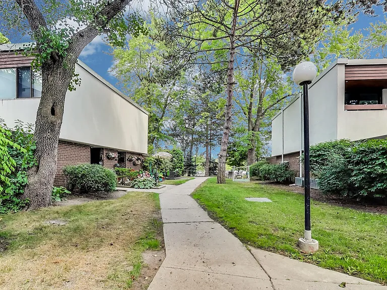 400 Woodsworth Rd #390 — Photo 27