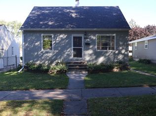 1211 S Greenwood Ave, Green Bay, WI 54304