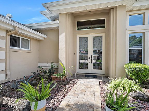 4th image of 8 Gale Ln