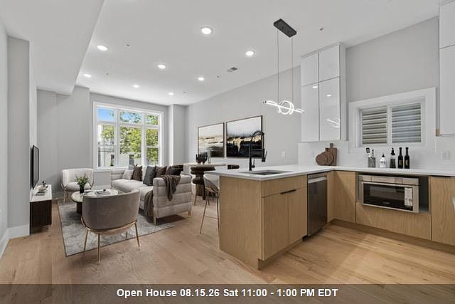 1st image of 30 Cambridge Ave #2