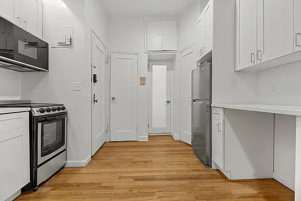 Rented by REAL New York | media 1