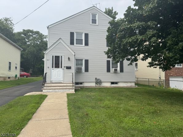557 North Ave W