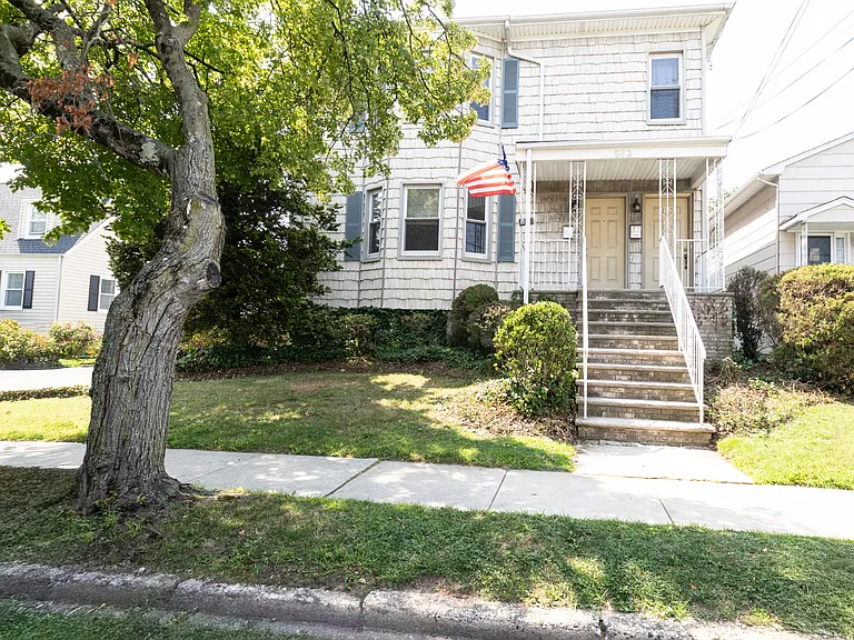 563 Spruce Ave #1 — Photo 11