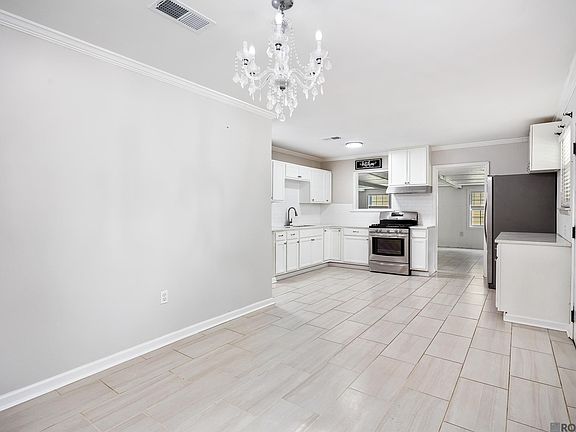5th image of 1801 Landry Dr