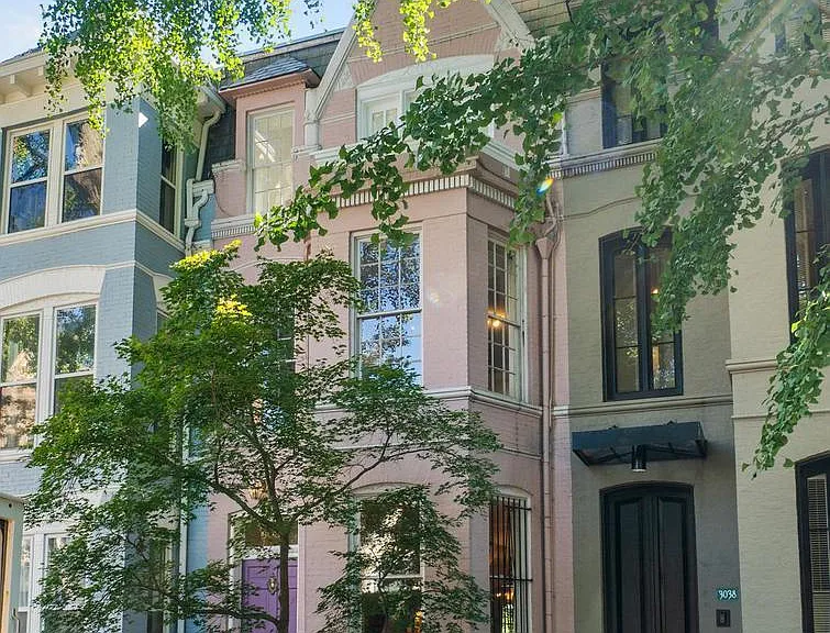 3036 Cambridge Pl NW — Photo 1