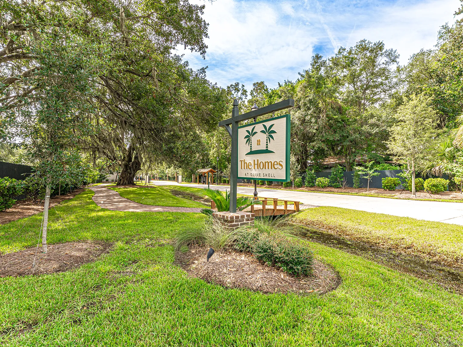 3 bed, 2.5 bath, 1855 sqft, $4,400 — Photo 3