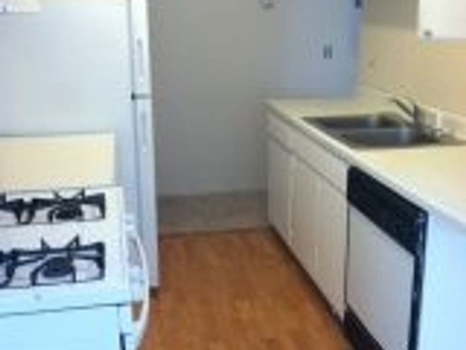 2nd image of 105 13th Ave S #105-09-09