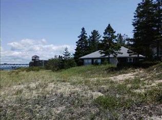 302 W Straits Ave, Mackinaw City, MI 49701