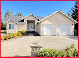 662 Weatherwax Loop NE, Ocean Shores, WA