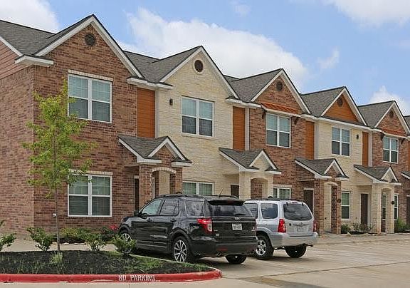4th image of 301 Southwest Pkwy APT 337