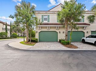 4397 Cascada Cir, Cooper City, FL 33024