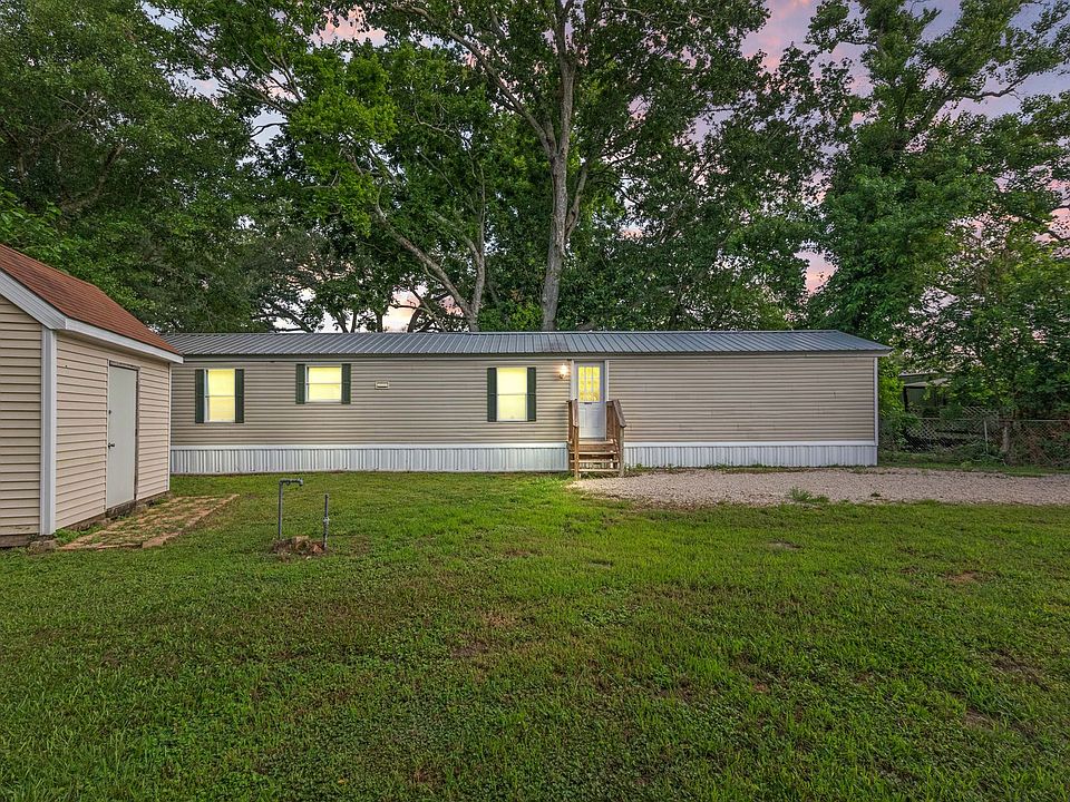 1st image of 215 Loranger Dr