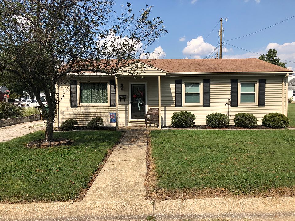 1st image of 217 W Warwick Dr