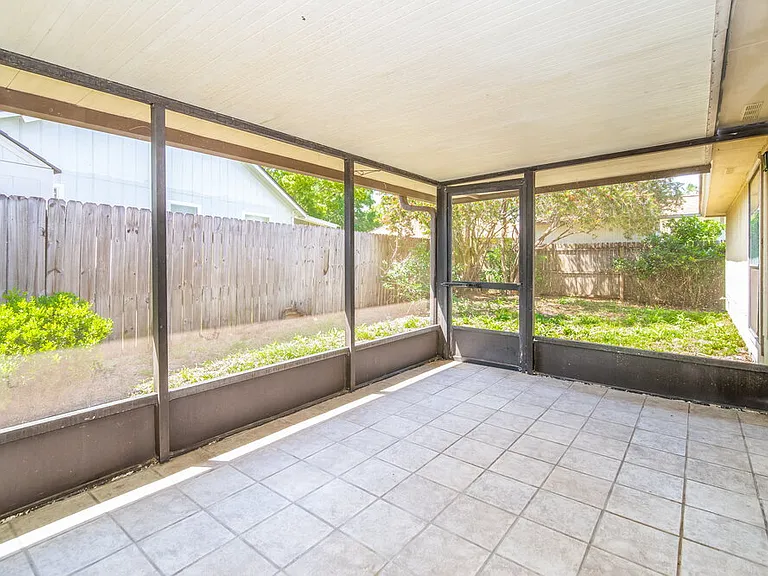 8536 Iron Mill Ct — Photo 15
