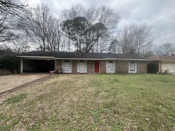 2915 Longwood Dr, Jackson, MS 39212