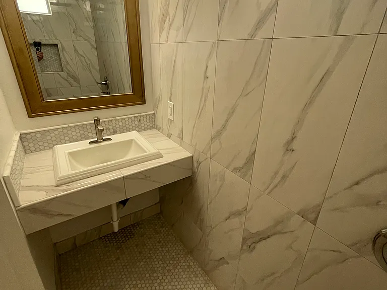 1066 Robinson Ave #1 — Photo 26