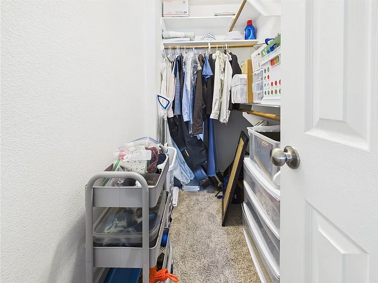 2348 Autumn Chase Loop #D — Photo 10