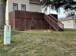 617 Graf Rd, Durango, IA 52039