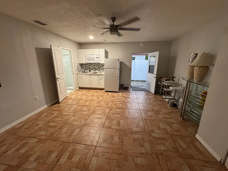 77 San Blas Ave — Photo 10