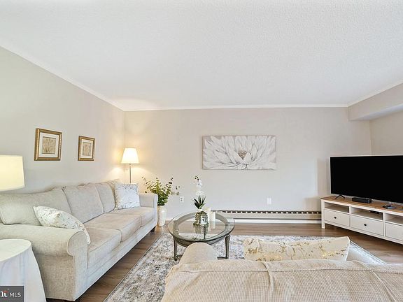 4th image of 15121 Glade Dr #13-3B