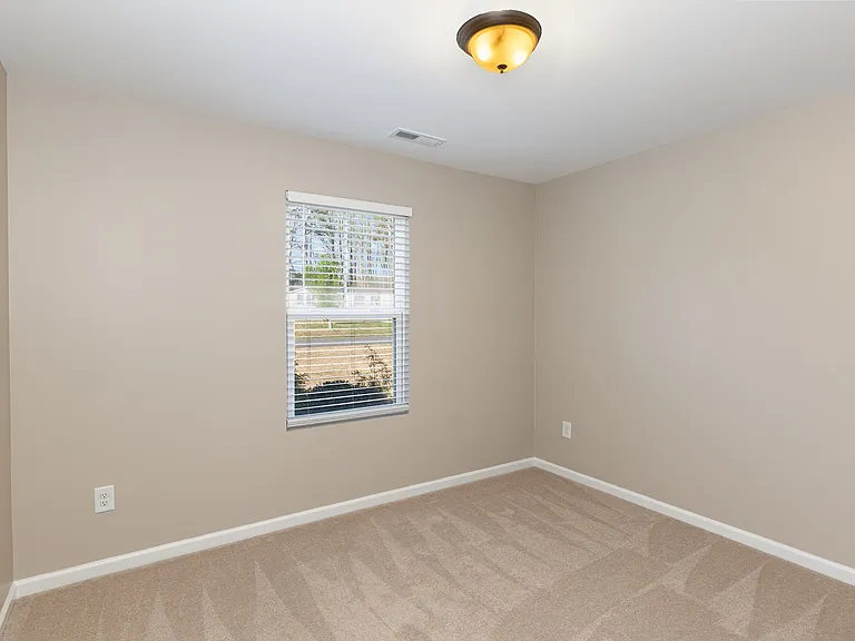 89 Forest Island Ave — Photo 11