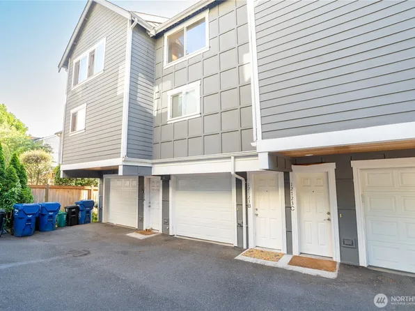 12723 35th Avenue NE #B, Seattle, WA 98125
