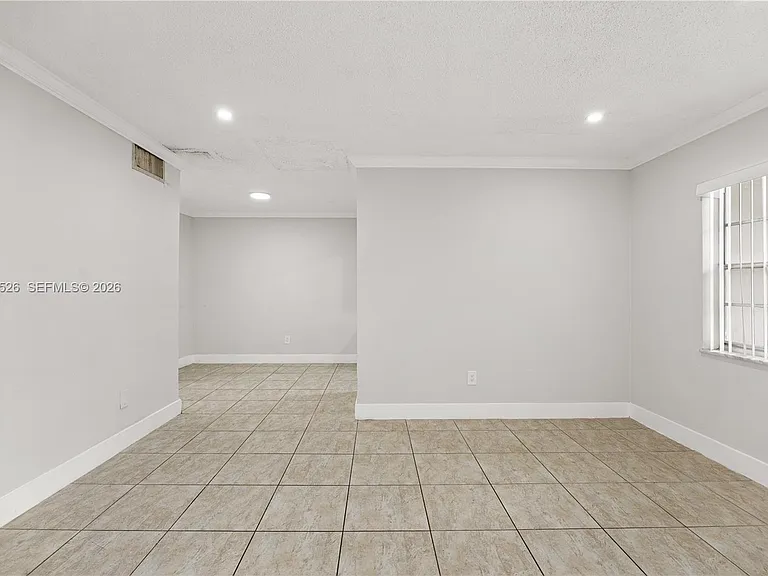 5141 Hollywood Blvd #104 — Photo 7