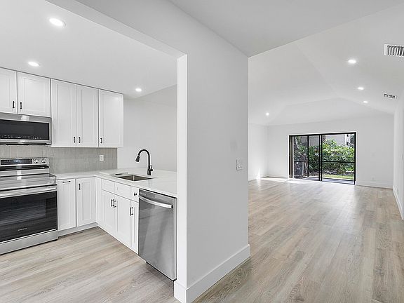 5th image of 3127 Kingswood Terrace