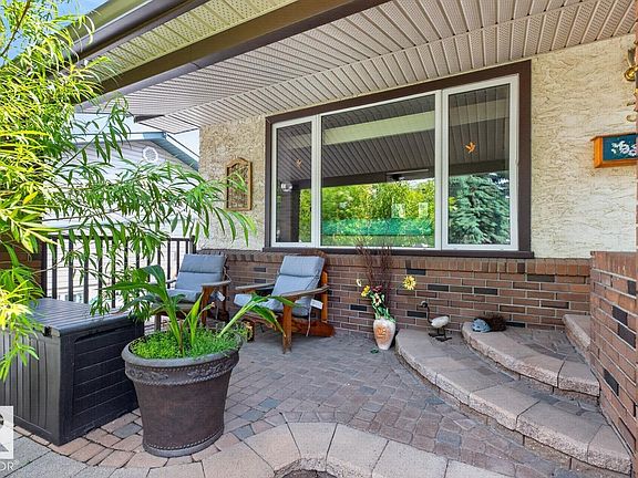 2nd image of 3 Hummingbird Ct