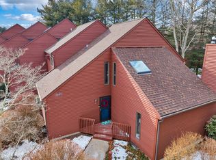 97 W Main St APT 42, Niantic, CT 06357