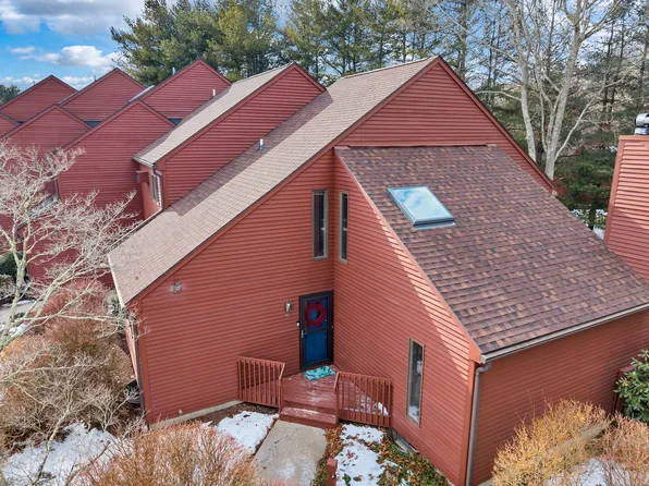 97 West Main Street APT 42, East Lyme, CT 06357