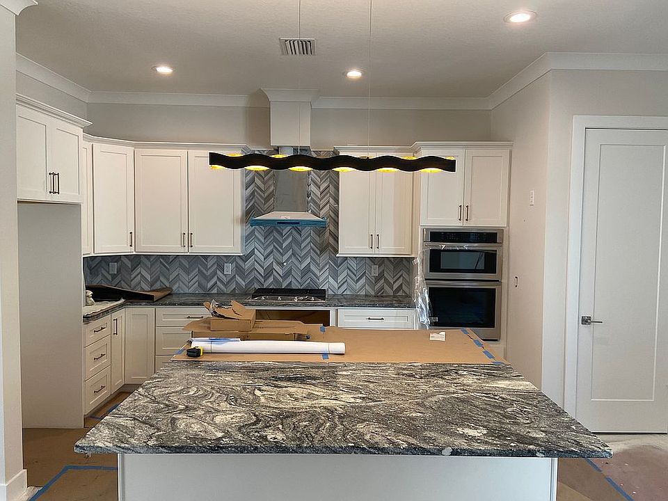 1st image of 325 Venice Golf Club Dr