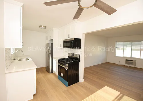14115 Gilmore St Photo 1