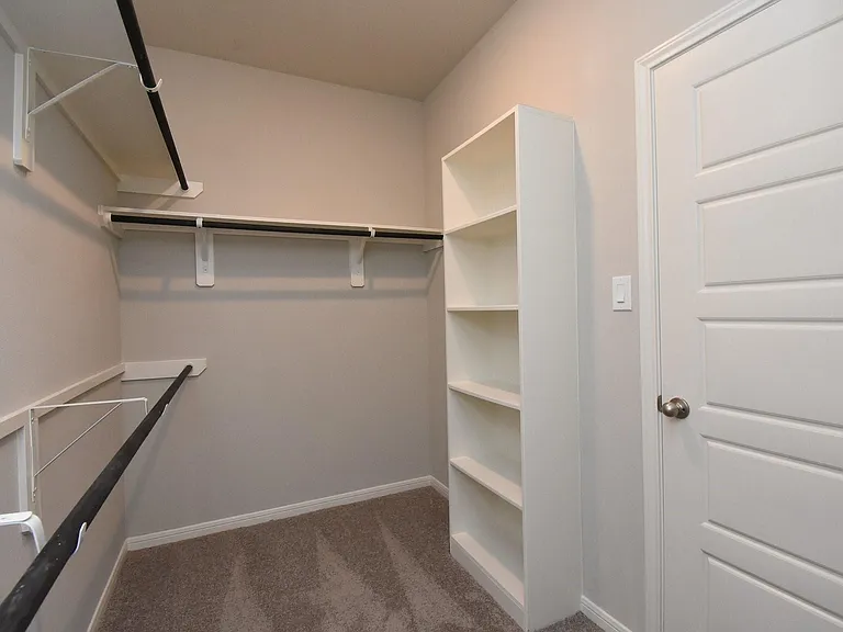 2128 Port Jackson Dr — Photo 38