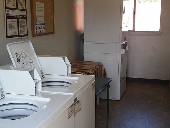 5th image of 283 Curtner Ave APT 03