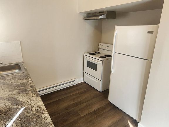 3rd image of 2221 W 1st Ave #2
