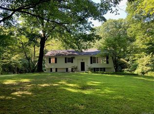 42 Trudy Ln, Bedford, NY 10506