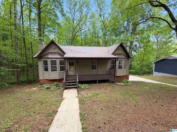 5816 Janet Dr, Trussville, AL 35173