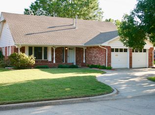 2626 Beaurue Dr, Norman, OK 73069