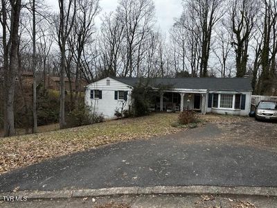 1607 Par Ct, Johnson City, TN, 37601