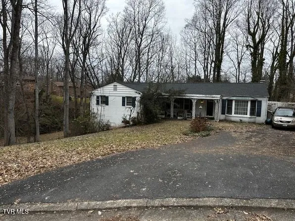 1607 Par Ct, Johnson City, TN 37601