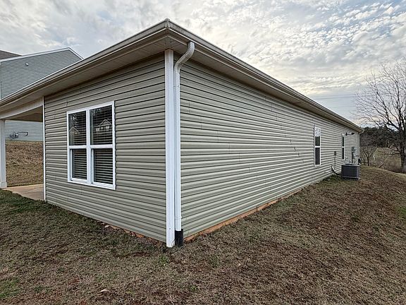 5th image of 764 Morelock Rd