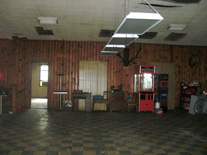 2nd image of 2507 Shures Landing Rd