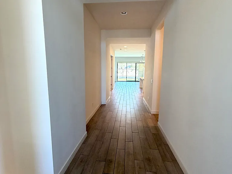 835 E Hopi Trl — Photo 3