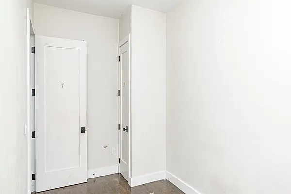 Rented by MySpaceNYC | media 9