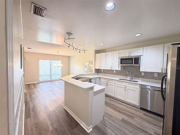 2nd image of 109 TUXFORD DRIVE