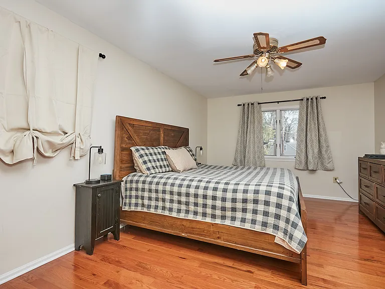 34 Berrien Ave — Photo 23