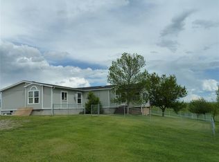 126 Queen Ln, Clyde Park, MT 59018