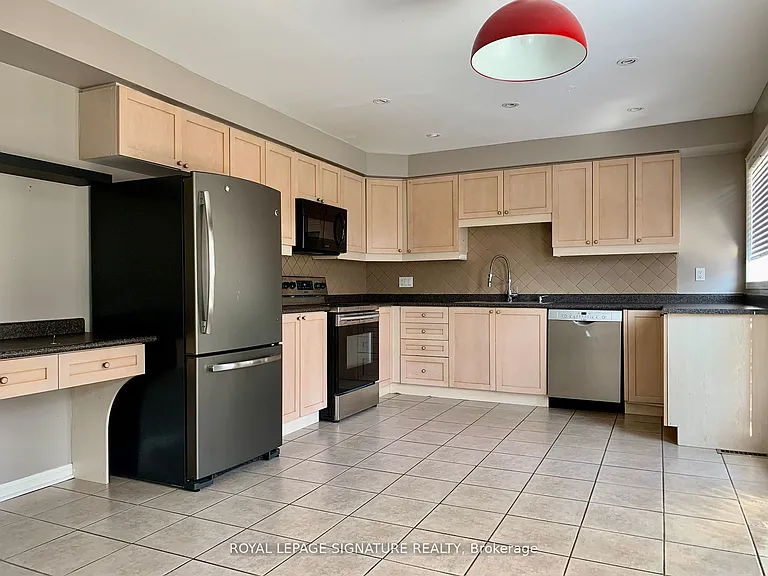 3173 High Springs Cres — Photo 4